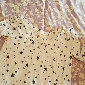 Hollister off the shoulder top. Nwot